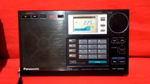 Panasonic RF-B65 Sony ICF -SW7600GR Longwave Comparison