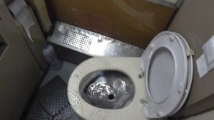 Туалет в поезде Грозный-Москва! Обычный, как и все. Россия (Russia), Moscow (Москва).
