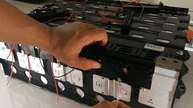 Paano magkabit ng BMS at Active Balancer sa 24v 8s BYD LiFePO4 Battery смотреть онлайн