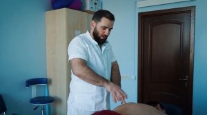 Правка ребер при боли в грудине, грудном отделе позвоночника.