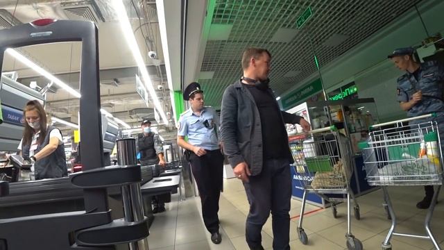 Мусора пытаются нести службу и превышать полномочия! смотреть онлайн