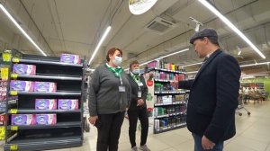 Магнит Косметик и Прекрёсток. Новосибирск и Сургут. Кто тухлее?