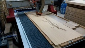 Фрезеровка двери Cnc