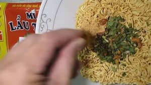 Лапша быстрого приготовления с креветка Mi Lau Thai 75 г