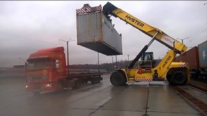 Hyster. Контейнерный погрузчик. ReachStacker