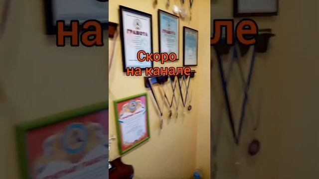 Надёжное крепление на гипсокартон без дрели и без моли