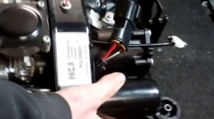 How to change air suspension compressor on Range Rover L322 2006-13 Hitachi