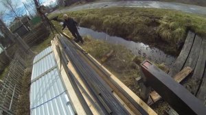 ВЫгружаю доски на манипуляторе