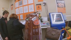 ДИКСИ - ТУХСИ И НАСТЮШКА - ХОХОТУШКА. ВЫЗВАЛИ МЕНТОВ И ОФОРМИЛИ .