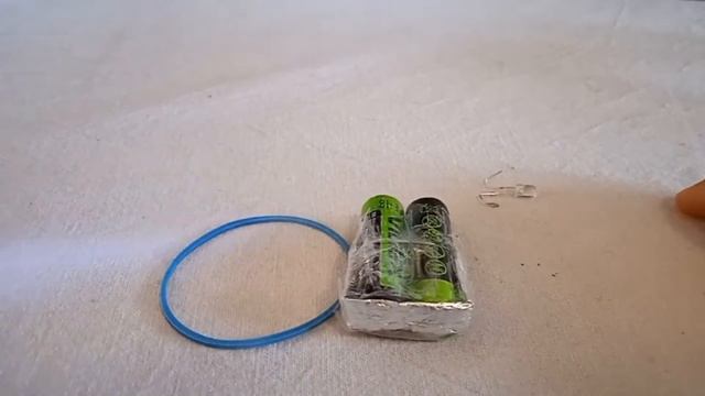 КАК СДЕЛАТЬ самодельный фонарик который СВЕТИТ ГОД смотреть онлайн