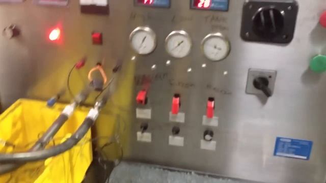 Testing an Automotive A/C Compressor.mov смотреть онлайн