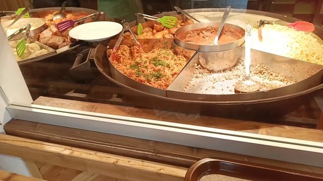 Гуляю! Сочи Адлер, город отель бархатные сезоны! Зашёл в столовую по завтракать