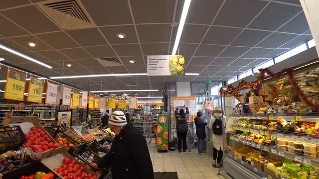 ТУХЛЫЙ ДИКСИ НОВОГО ФОРМАТА В МУРОМЕ!!! ОФОРМИЛ С МЕНТАМИ!!! смотреть онлайн