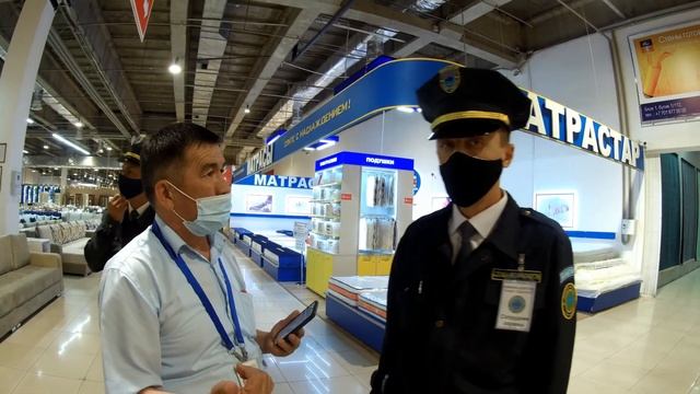 охрана vs иностранец ТЦ Армада