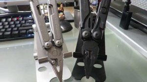 Leatherman FREE P4 vs SURGE BLACK OXIDE : Sublime ASMR Video !