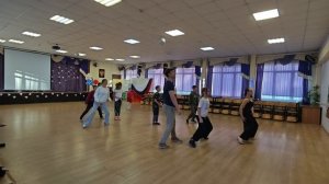 Искусство вальса: упражнения для тренировки стойки и основных шагов