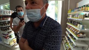 Дерзкий проктолог со стажем!!! Борзый хозяин магазина!!!