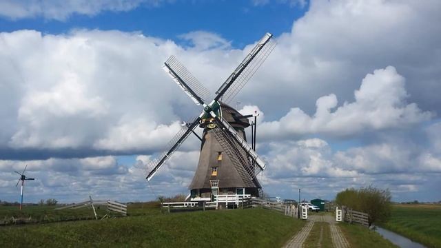 Aarlanderveen Molen 1823 Zwammerdam. Dutch Mill. Эта Мельница Служит для Контроля Осушения Польдеро