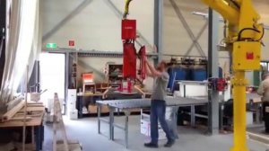 Манипулятор для перемещения дверей