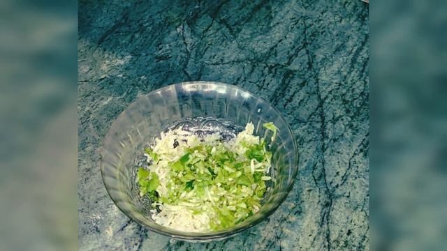 Instant momos recipe with chutney, yummy momos ghar par Ksa banya cookingforcrazyfoodies 🤤 смотреть онлайн