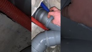 Течь стыков труб канализации?