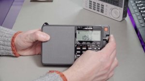 Tecsun PL-880 Portable Digital SW Radio - Goods In & First Impressions