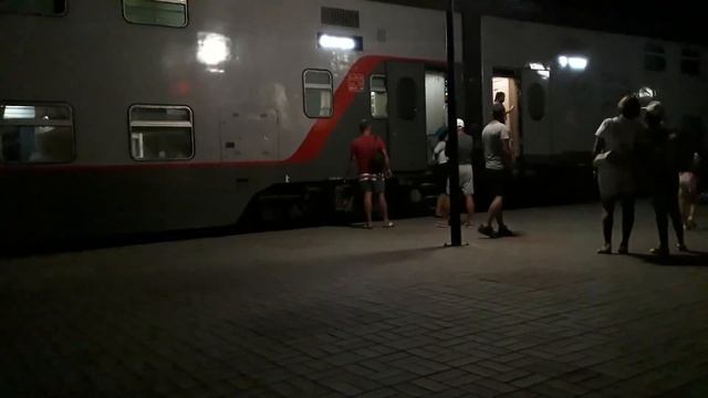 Тепловозы ТЭП70БС-336/338 с поездом 028С/027С Симферополь-Москва. Станция "Владиславовка" Крым. смотреть онлайн