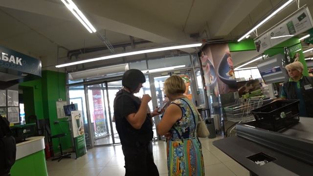 КОНЧЕНЫЙ ГРУЗЧИК - ПСИХ БЫКУЕТ / МЫ ПЛЕВАЛИ НА ПОКУПАТЕЛЕЙ смотреть онлайн