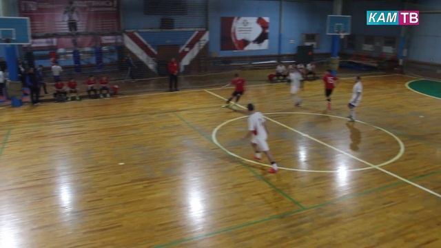 В Каменке определяют лучшую мини - футбольную команду среди любительских коллективов смотреть онлайн