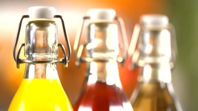 Láhve s klipem DELLA CASA смотреть онлайн