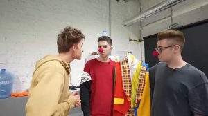 КЛОУН Вселился в ВЛАДА А4 - задом наперед!