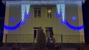 Украшение школы в Новошахтинске
