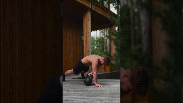 #Тренировкаспины Тяговые движения всегда будут важным фактором, в построении спины
