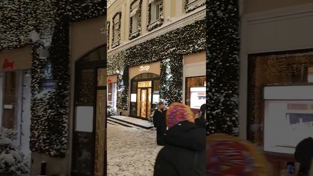 Russian Christmas Shopping Arcade #moscow