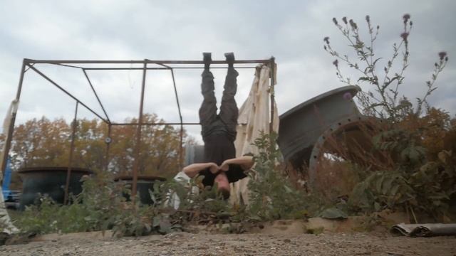 пруток на 100 кг. голые руки, для сертификации. от Steelbend Russia. гнул вниз головой смотреть онлайн