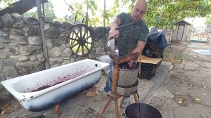 55. ПРИВЕТ ИЗ КРЫМА. ЦВЕТ НАСТРОЕНИЯ-ВИННЫЙ.