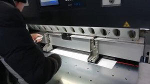 Удобство замены ножа на резаке Guowang GW115F