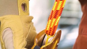 Как заправить канат CONTROL в устройство Petzl ZIGZAG PLUS