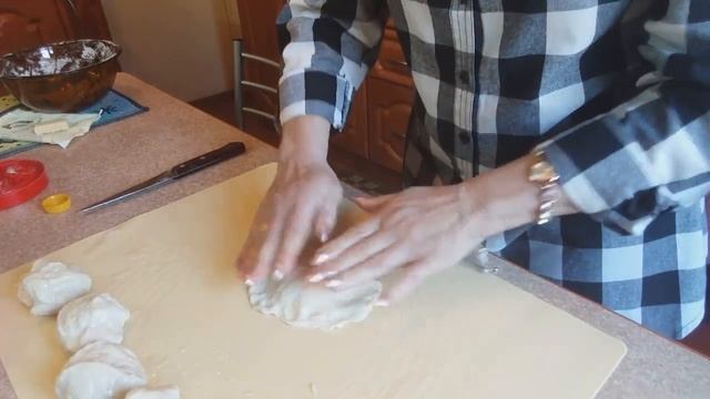 ОЧЕНЬ ВКУСНЫЕ ЛЕПЕШКИ С СЫРОМ ЗА 20 МИНУТ. смотреть онлайн