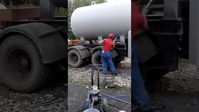 HYVST SPX 1250 310 не забывайте заземлять окрасочный аппарат при покраске краскопультом смотреть онлайн