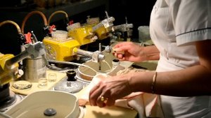 Как делают линзы для оптических прицелов? Завод ВОМЗ. Холдинг "Швабе"