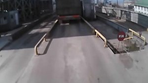 Разгрузка зерновоза в порту Николаева