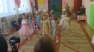 Я модная матрешка
Утренник 8 марта