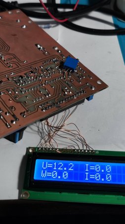 Мощная динамическая электронная нагрузка с CC CR стабилизацией линейной регулировкой готова