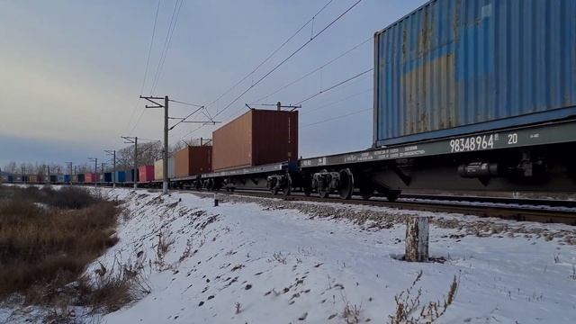 2ЭС5К-443 с контейнерами смотреть онлайн