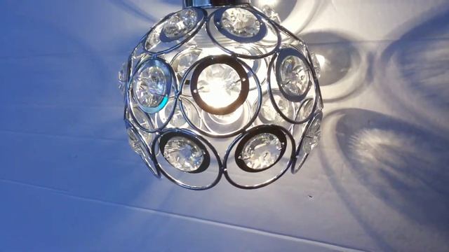 Люстра в хроме с хрустальными вставками на одну обычную лампу! смотреть онлайн