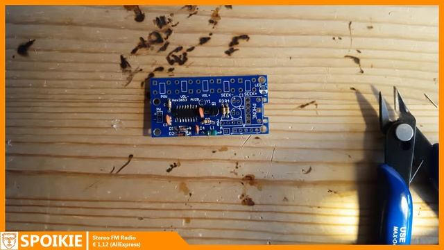 Een D.I.Y. Stereo FM Radio maken ... ga ik daar geluid uit krijgen? смотреть онлайн