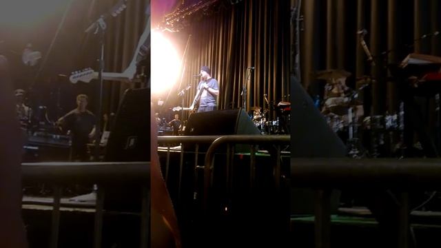 Nick Carter sound check смотреть онлайн