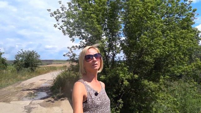 Ушла в поля. Анапа. Гостагаевская