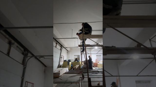 Простой способ переноса отметки с Пола на потолок построитель | монтаж перегородок из гипсокартона